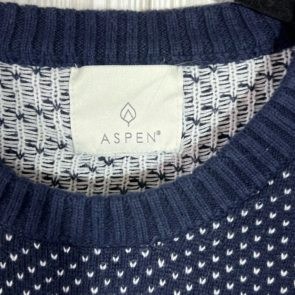 Aspen Polar Bear/Snow Flake Sweater - Picture 3 of 5